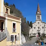 Les Bains Daire
